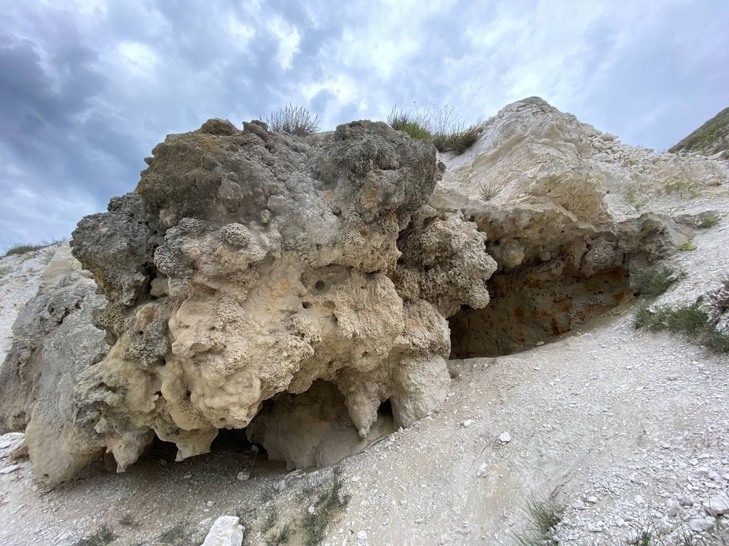 Рифовая пещера в Придонье